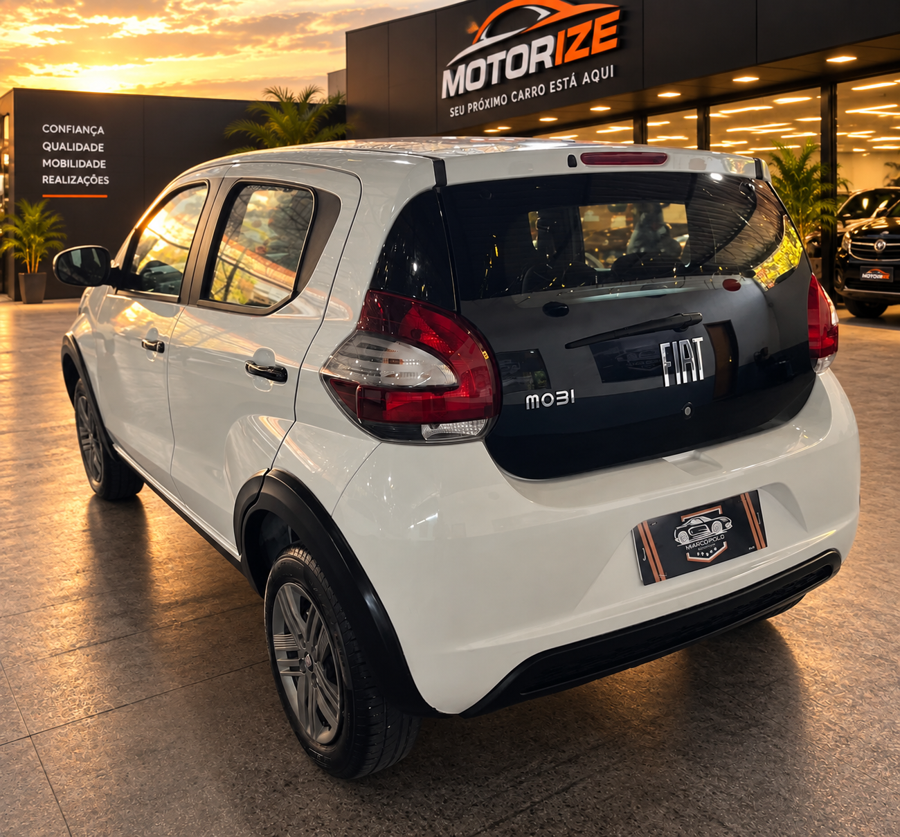 Fiat Mobi Like 1.0 — traseira em três quartos oposta