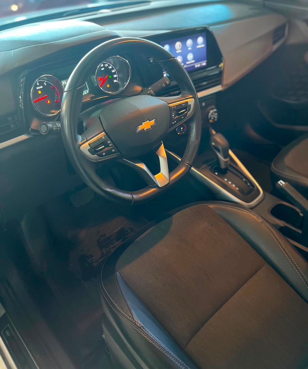 Chevrolet Montana LTZ 1.2 Turbo AT — painel