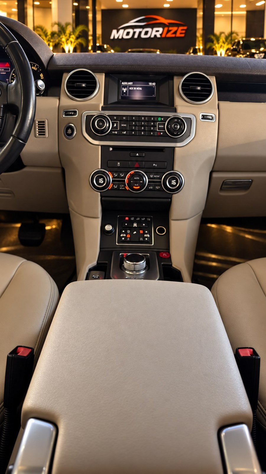 Land Rover Discovery 3.0 S SDV6 Turbo Diesel AT - foto 9
