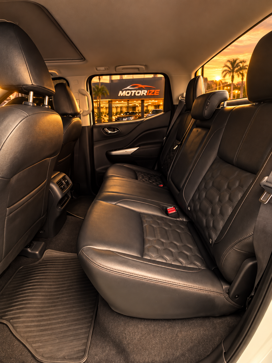 Bancos traseiros da Nissan Frontier Platinum 2.3 Diesel 4x4